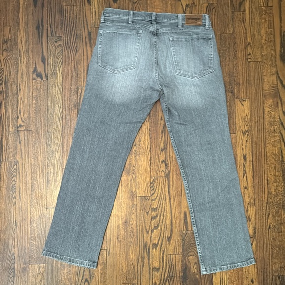 Wrangler Men's Slim Straight Jeans - 34x29 - Picture 2 of 5